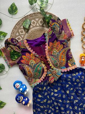 Jacquard fabric with weaving zari border kids gown with koti 3