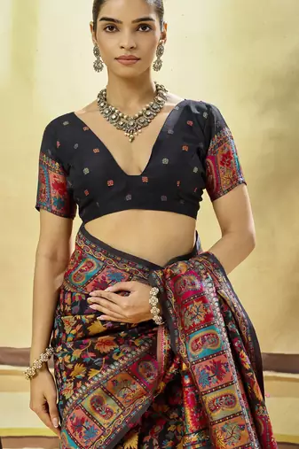 Black hand woven  munga cotton blend saree with blouse