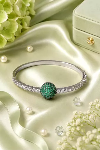 Rhodium finish emerald american diamond bracelet