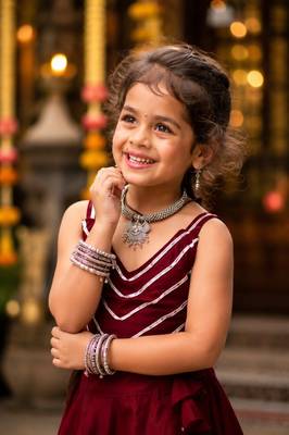 Maroon roman silk girls navratri lehenga choli set with fancy lace gota border sleeveless garba outfit 5