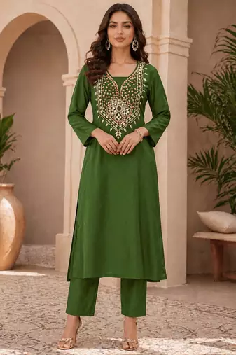Women's green embroidered roman silk kurta set