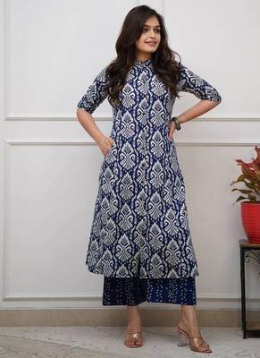 Women's blue digital print cotton kurta set 4