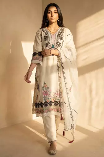 Women's white embroidery work cotton kurta set 