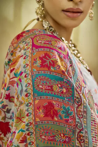 White hand woven  munga cotton blend saree with blouse