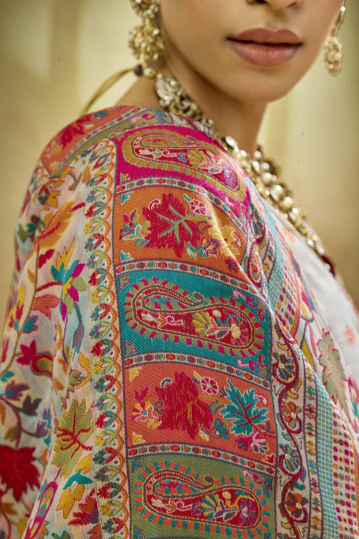 White hand woven  munga cotton blend saree with blouse