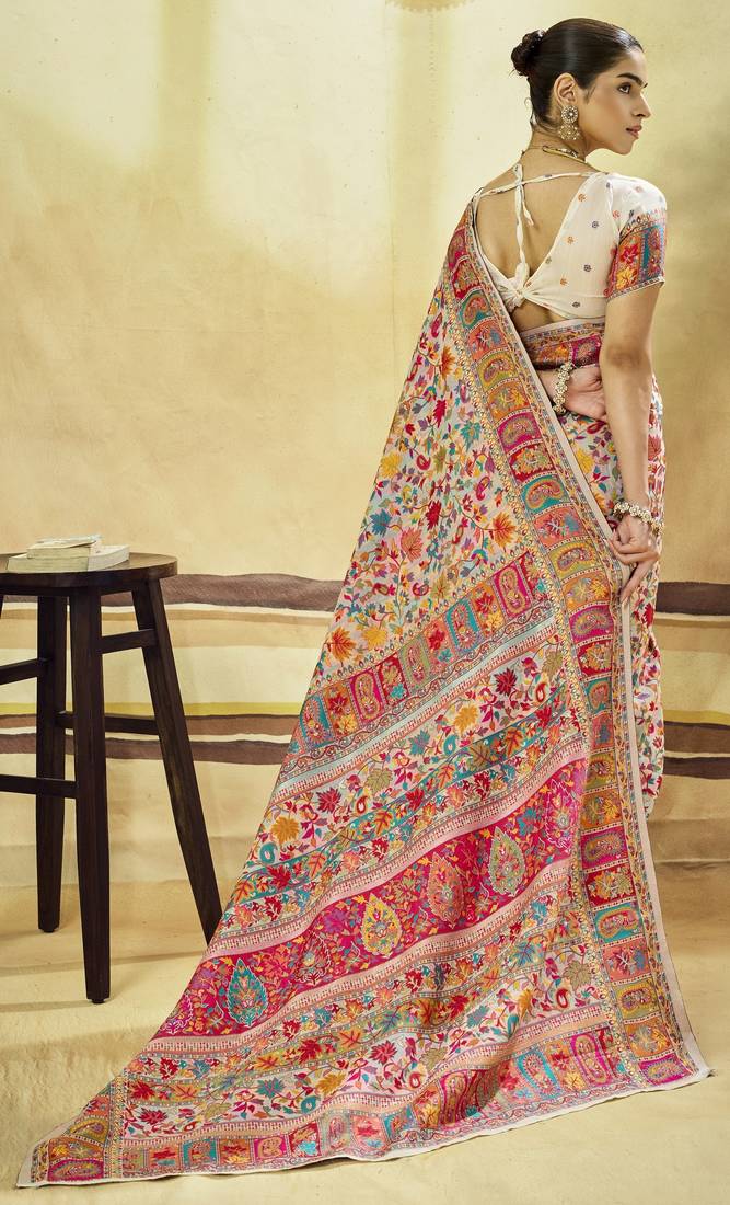 White hand woven  munga cotton blend saree with blouse