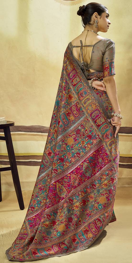 Grey hand woven  munga cotton blend saree with blouse