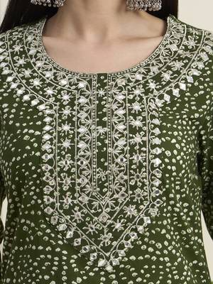 Bandhani Printed Regular Mirror Work  Cotton Kurta with Trouser 5
