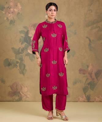 Magenta pink embroidered silk kurta set 1
