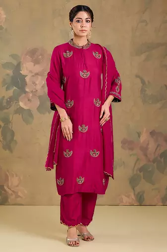 Magenta pink embroidered silk kurta set