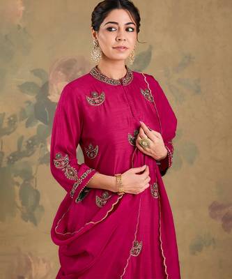 Magenta pink embroidered silk kurta set 5