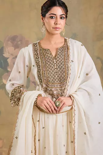 Ivory embroidered mul chanderi anarkali set
