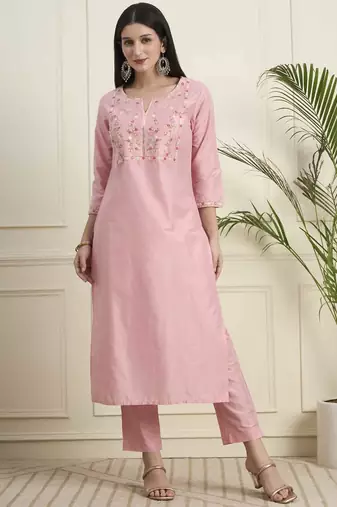 Women Ethnic Motifs Embroidered Regular Thread Work Kurta with Trouser