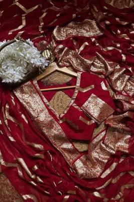 Red pure viscose jacquard blooming saree with weaving zari blouse 2