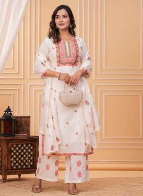 Floral Embroidered Thread Work Pure Cotton Kurta With Palazzos & Dupatta 1