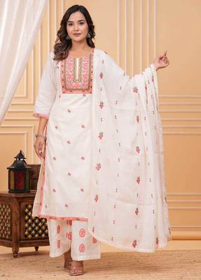 Floral Embroidered Thread Work Pure Cotton Kurta With Palazzos & Dupatta 5