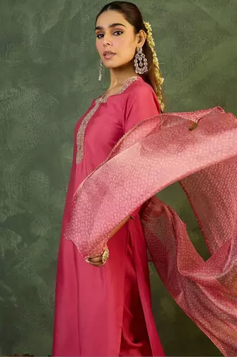 Women Ethnic Motifs Regular Thread Work Kurta with Trousers & With Dupatta