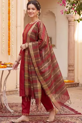 Women Ethnic Motifs Regular Thread Work Kurta with Trousers & With Dupatta