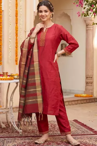 Women Ethnic Motifs Regular Thread Work Kurta with Trousers & With Dupatta