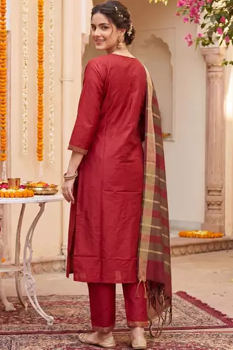 Women Ethnic Motifs Regular Thread Work Kurta with Trousers & With Dupatta