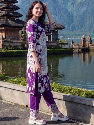 Women Ethnic Motifs Printed Regular Pure Cotton Kurta with Trousers 3