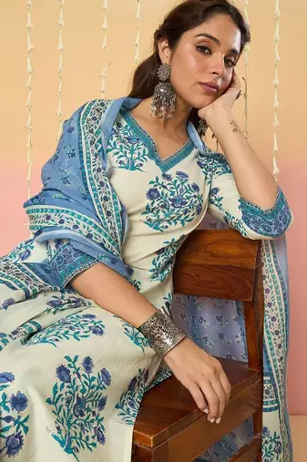 Women Floral Printed Regular Pure Cotton Kurta with Trousers & With Dupatta