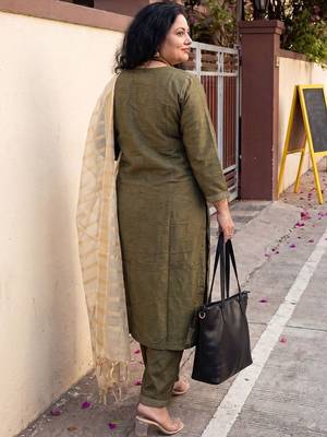 Women Ethnic Motifs Regular Thread Work Kurta with Trousers & With Dupatta 6