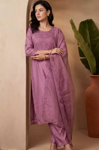 Women Ethnic Motifs Embroidered Regular Thread Work Kurta with Trousers & With Dupatta