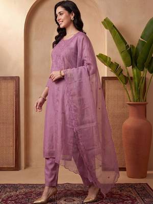 Women Ethnic Motifs Embroidered Regular Thread Work Kurta with Trousers & With Dupatta 3