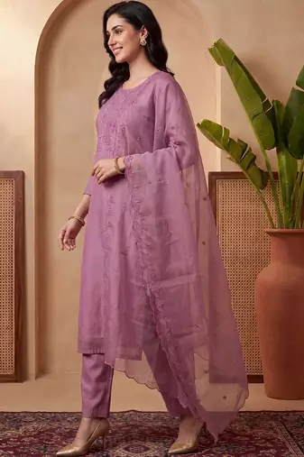 Women Ethnic Motifs Embroidered Regular Thread Work Kurta with Trousers & With Dupatta