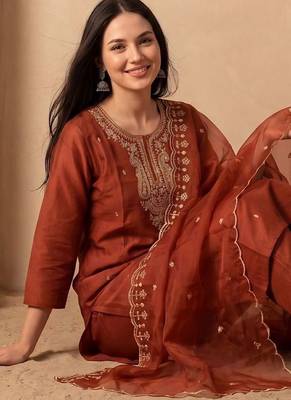 Women Ethnic Motifs Embroidered Regular Thread Work Kurta with Trousers & With Dupatta 4
