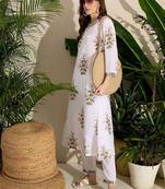 Women Floral Printed Pure Cotton A-Line Kurta with Trousers