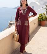 Women Ethnic Motifs Embroidered Regular Thread Work Pure Cotton Kurta with Trousers