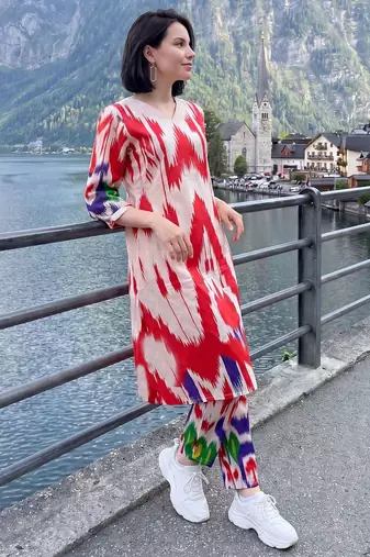 Women Ethnic Motifs Printed Regular Pure Cotton Kurta with Trousers