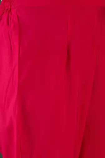 Women Floral Embroidered Kurta with Trousers