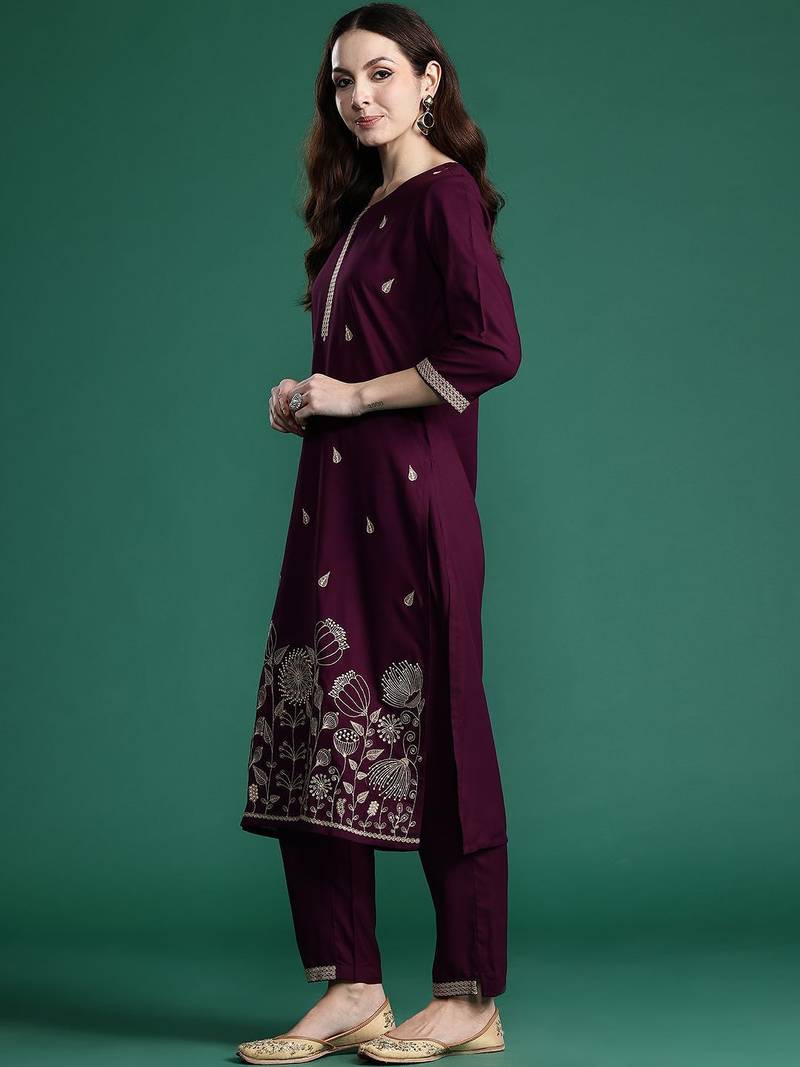 Ethnic Motifs Embroidered Sequinned Kurta with Trousers