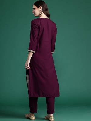 Ethnic Motifs Embroidered Sequinned Kurta with Trousers 6