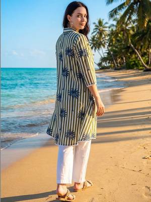 Women Printed Regular Pure Cotton Kurta with Trousers 6