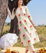 Women Floral Printed Regular Pure Cotton Kurta with Trousers