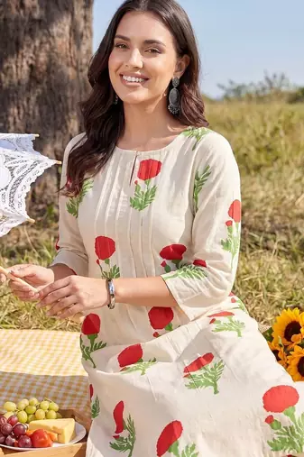 Women Floral Printed Regular Pure Cotton Kurta with Trousers