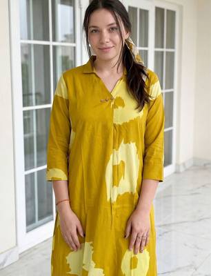 Women Printed Regular Pure Cotton Kurta with Trousers 2