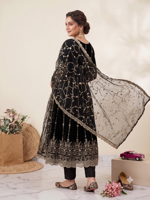 Designer black heavy zari & sequins work anarkali gown 3