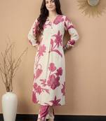 Women Floral Printed Regular Kurta with Trousers
