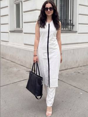 Women Regular Kurta with Trousers 6