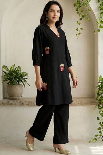 Women Ethnic Motifs Embroidered Regular Thread Work Pure Cotton Kurta with Palazzos