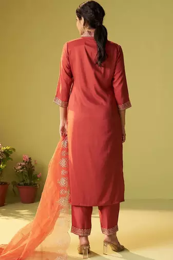 Women Floral Embroidered Kurta with Trousers & Dupatta