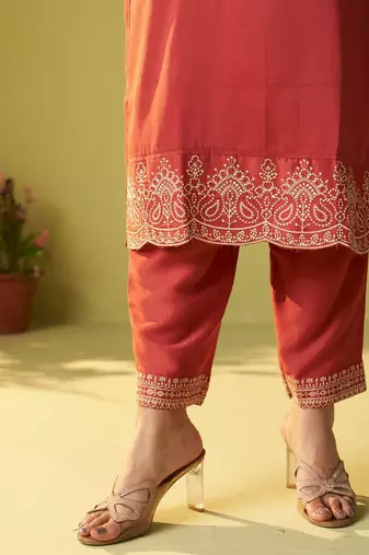 Women Floral Embroidered Kurta with Trousers & Dupatta