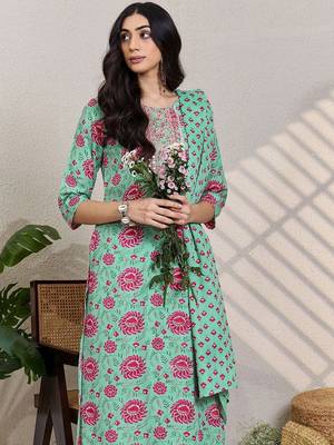 Women Floral Printed Regular Mirror Work Kurta & Trousers With Dupatta 2