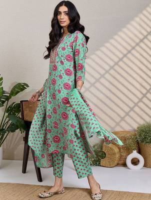 Women Floral Printed Regular Mirror Work Kurta & Trousers With Dupatta 3