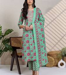 Women Floral Printed Regular Mirror Work Kurta & Trousers With Dupatta